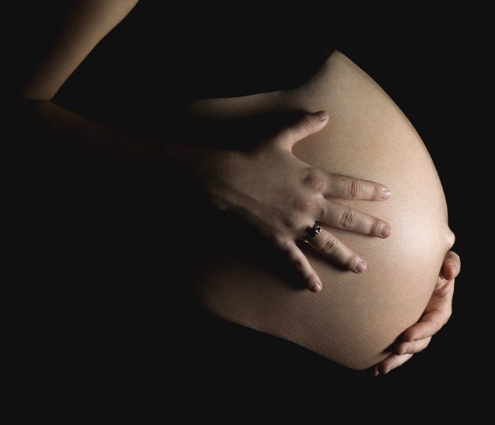 reading_maternity_photo_session-18
