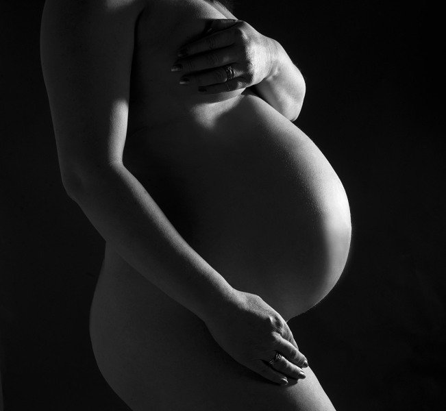 reading_maternity_photo_session-21
